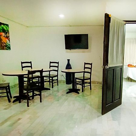 Hotel Imperial Laguna Faranda Cancún Exteriör bild