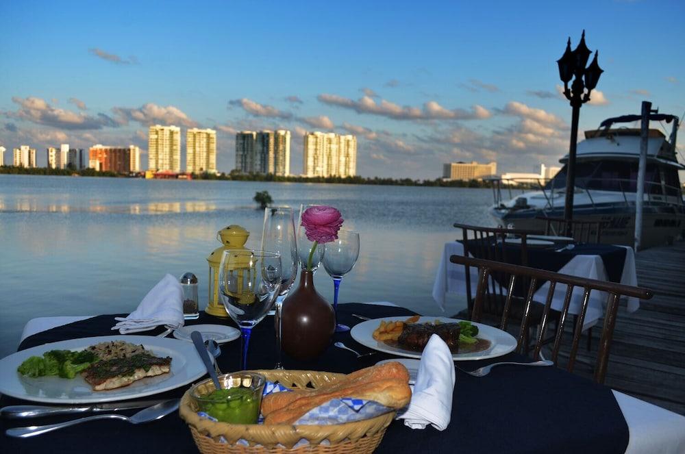 Hotel Imperial Laguna Faranda Cancún Exteriör bild