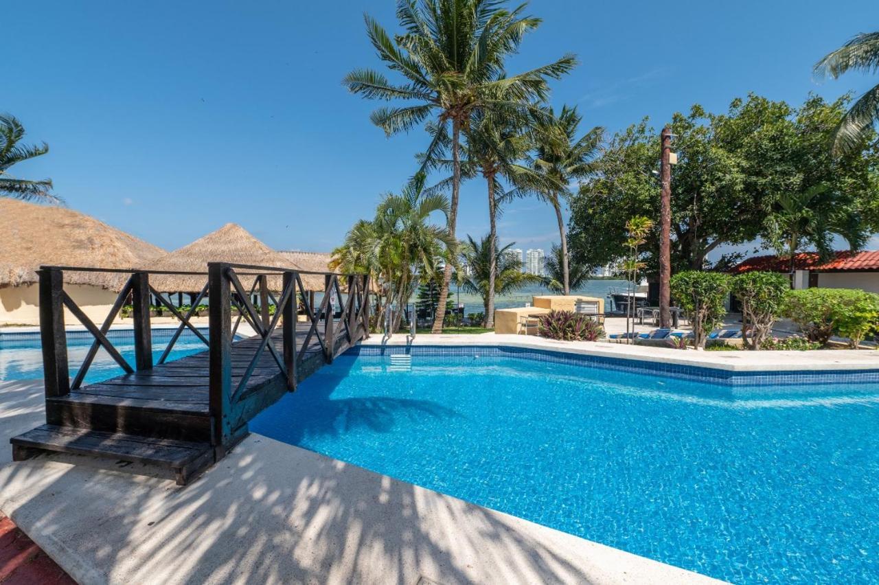 Hotel Imperial Laguna Faranda Cancún Exteriör bild