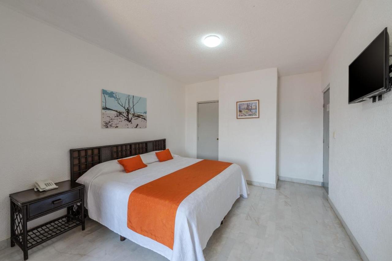 Hotel Imperial Laguna Faranda Cancún Exteriör bild