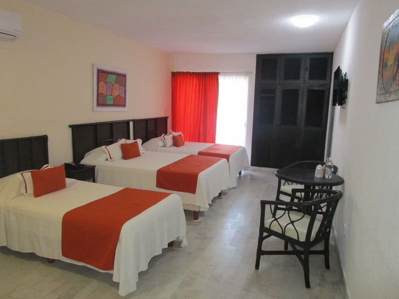 Hotel Imperial Laguna Faranda Cancún Exteriör bild